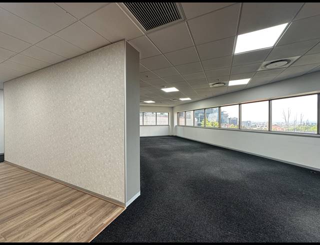 270M² OFFICE TO LET IN SANDTON CENTRAL